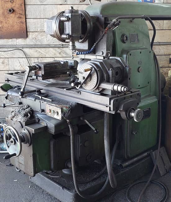 lathe machine